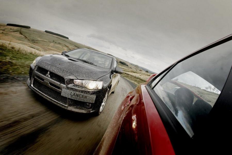  Mitsubishi Lancer Evolution X 2007 года  (фото 118 из 149)